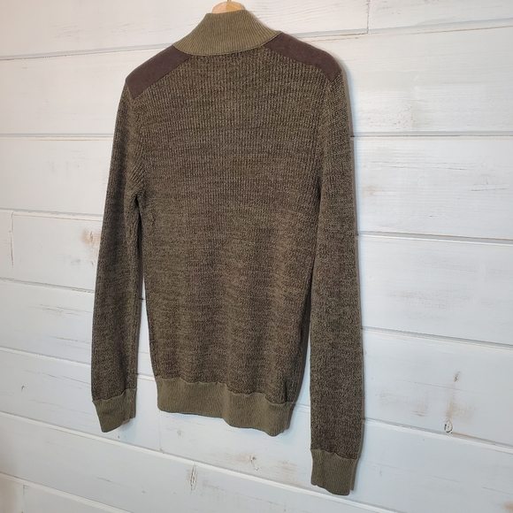 Banana Republic Military Green Shoulder Patch Sweater Size Small - Picture 10 of 11